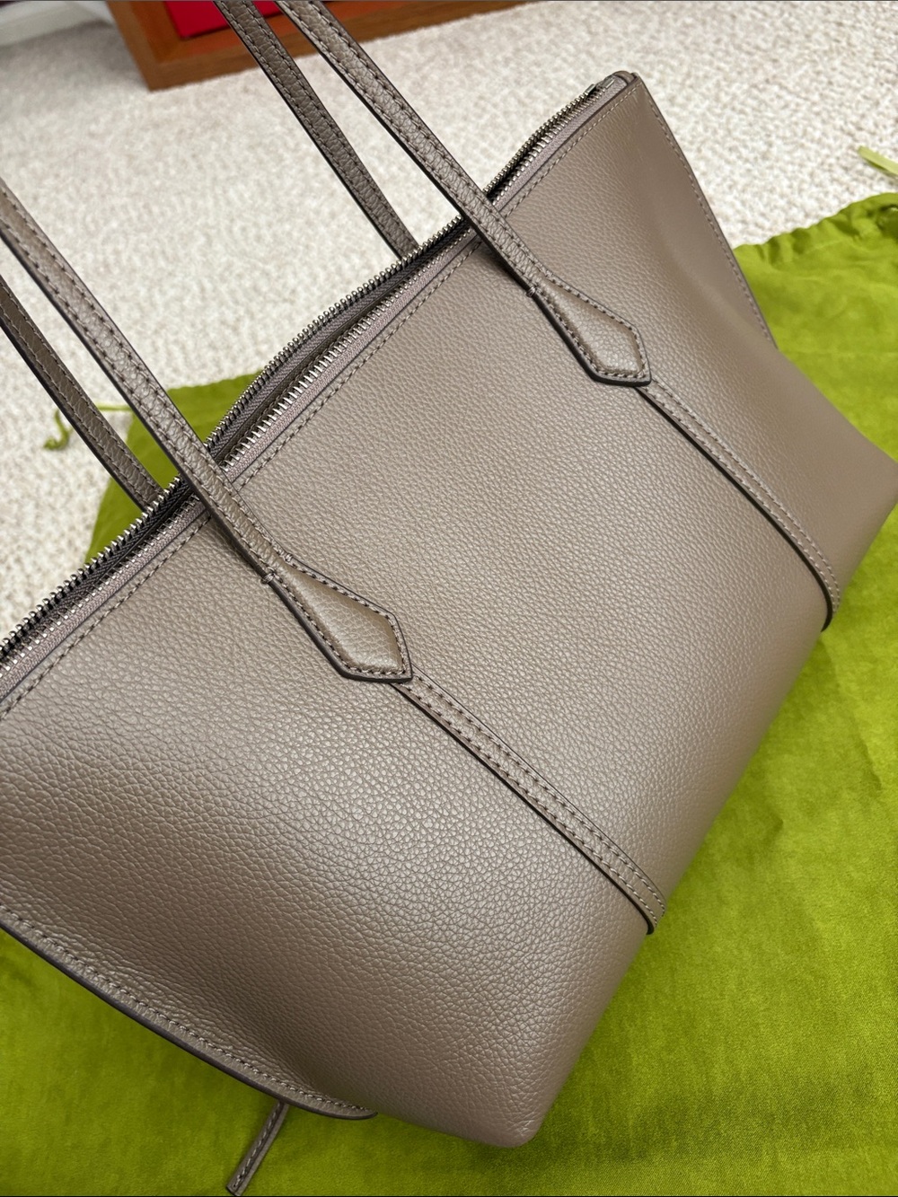 Tory Burch Perry Small tote - Picture 4 of 14